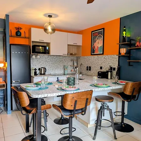 T3 Original La Rochelle - Terrasse Et Parking- Le Nid Colore