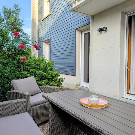 Apartament T3 Original La Rochelle - Terrasse Et Parking- Le Nid Colore Lagord